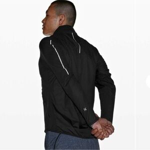 lululemon athletica Men’s Super Light Black Windbreaker Hooded Zip Up Large